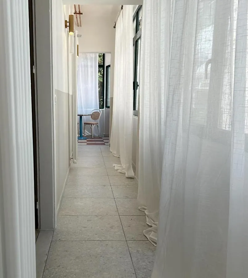Caves Garden Apartment Bari 0*,