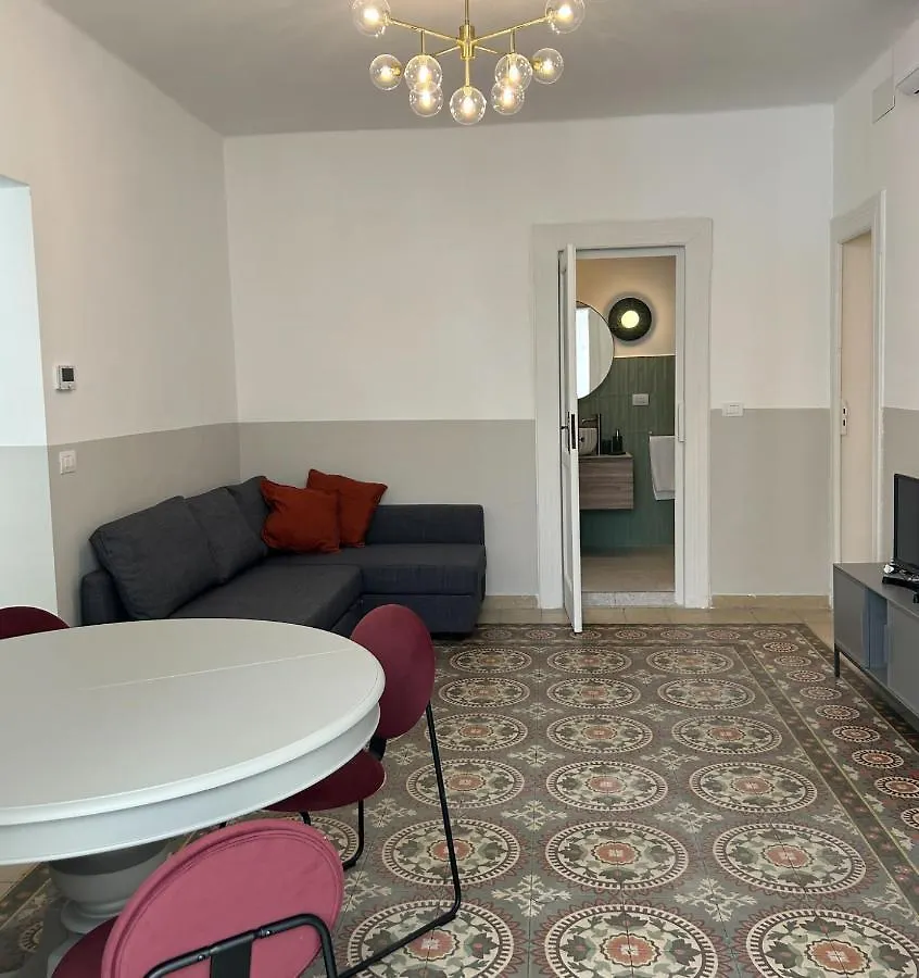 Apartamento Caves Garden Bari 0*,  Italia